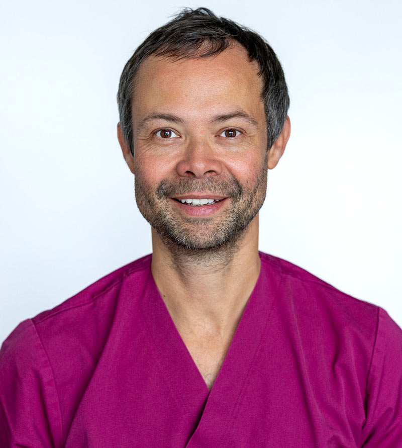 Dr. med. Bernd Cleres, Spezialisierung  Lidchirurgie